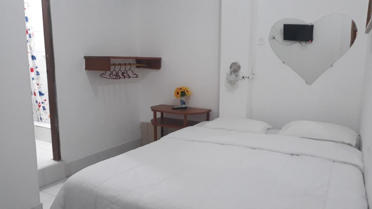 Hostal Marysol 푸에르토아요라 외부 사진