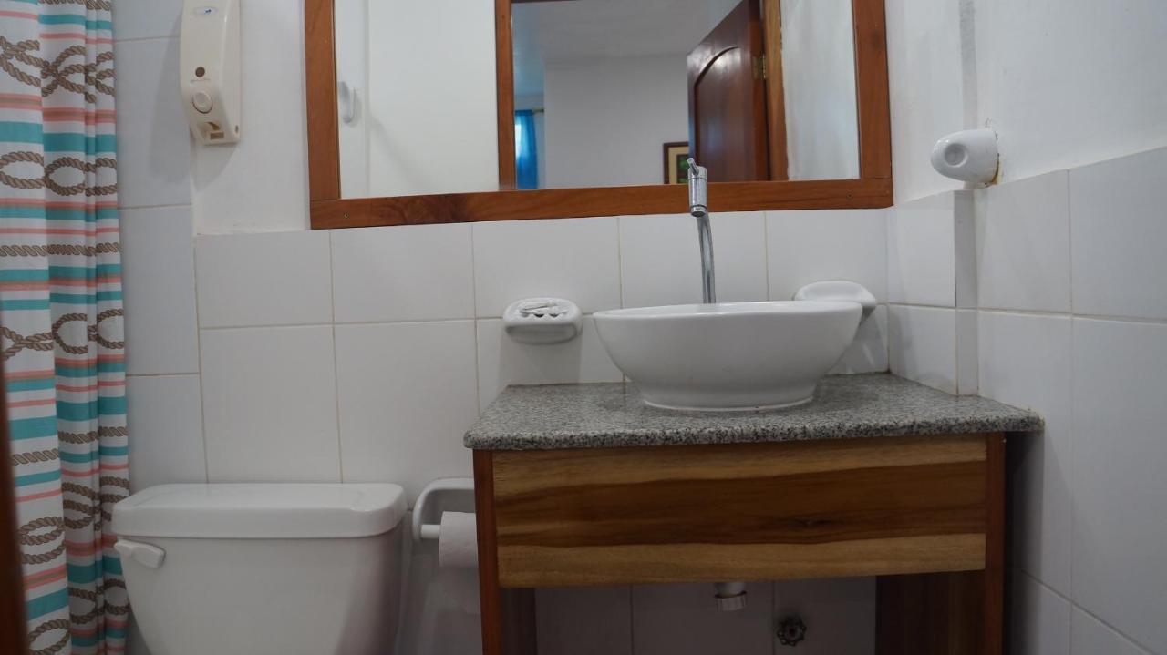 Hostal Marysol 푸에르토아요라 외부 사진